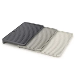 Alfombrilla escurreplatos expandible Tier Joseph Joseph