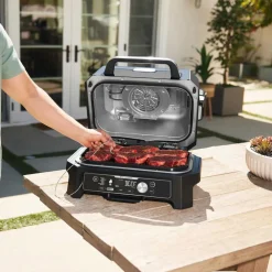 Barbacoa y freidora de aire Woodfire Pro XL Ninja®