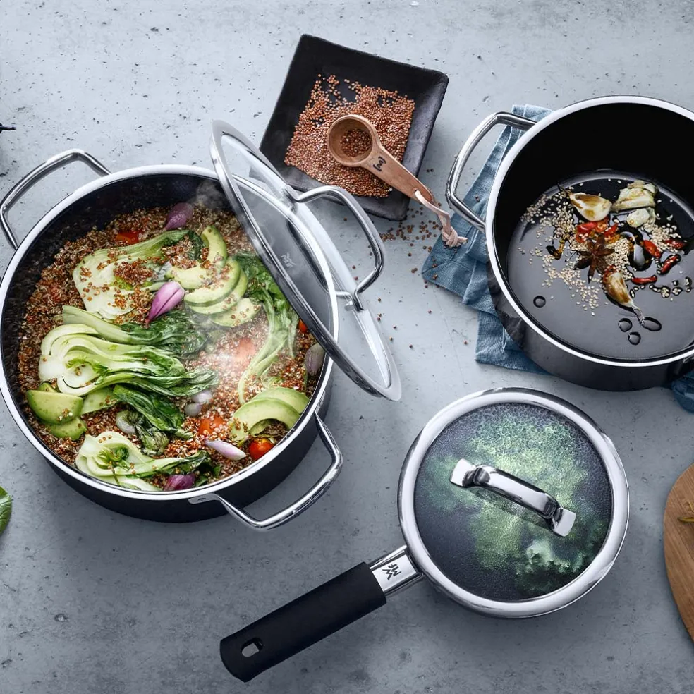 Batería de cocina de hierro 4 piezas FusionTec Function Pro Black de WMF