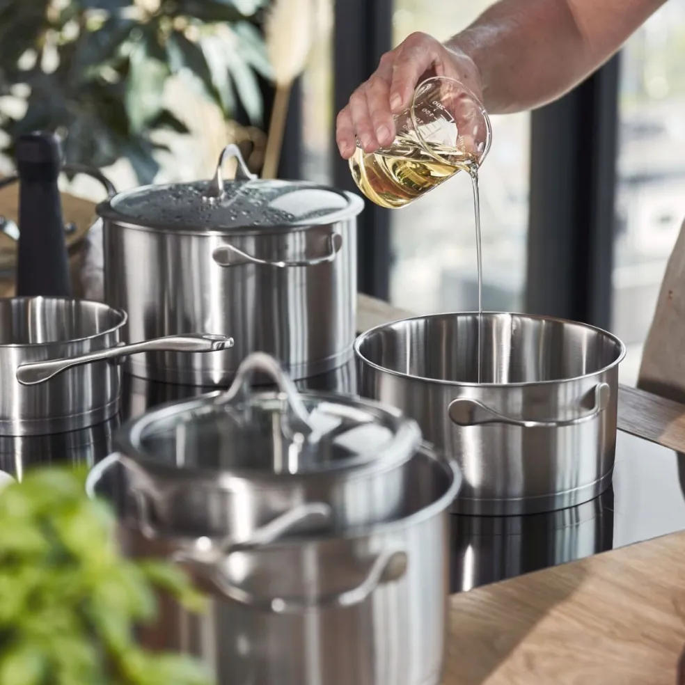 Batería de cocina de 5 piezas inox Essence Zwilling