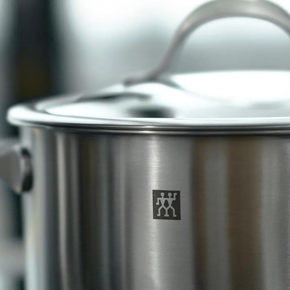 Batería de cocina de 5 piezas inox Essence Zwilling