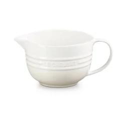 Bol cerámico con asa y pico vertedor de Le Creuset