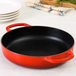 Cacerola de hierro multifunción Signature Le Creuset