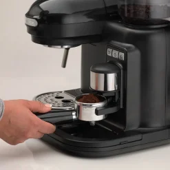 Cafetera Espresso Moderna con molinillo Ariete
