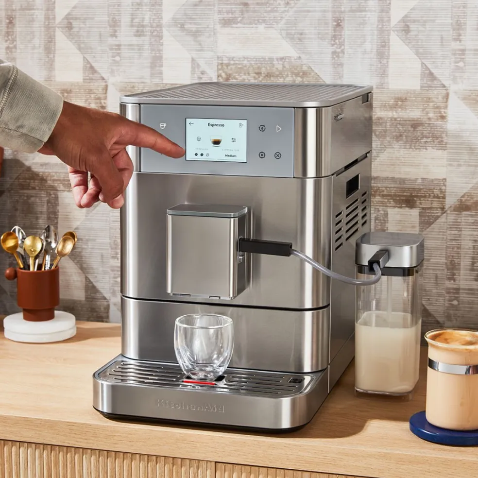Cafetera Expresso superautomática con depósito de leche KF7 KitchenAid