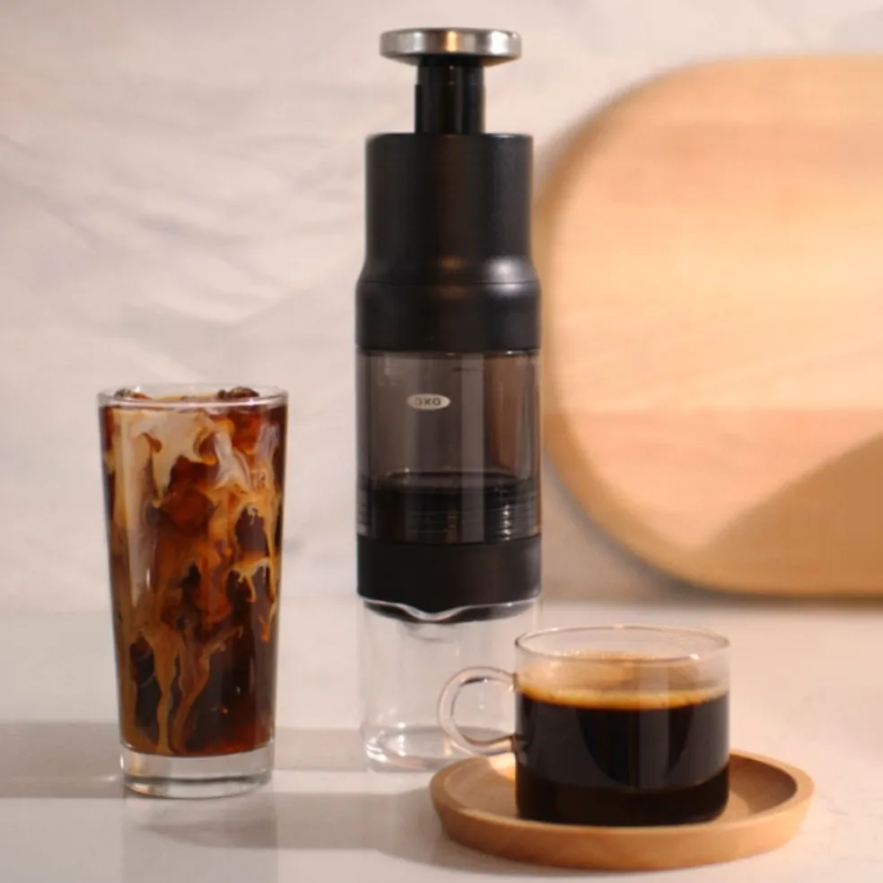 Cafetera portátil manual para café caliente y cold brew Rapid Brewer OXO