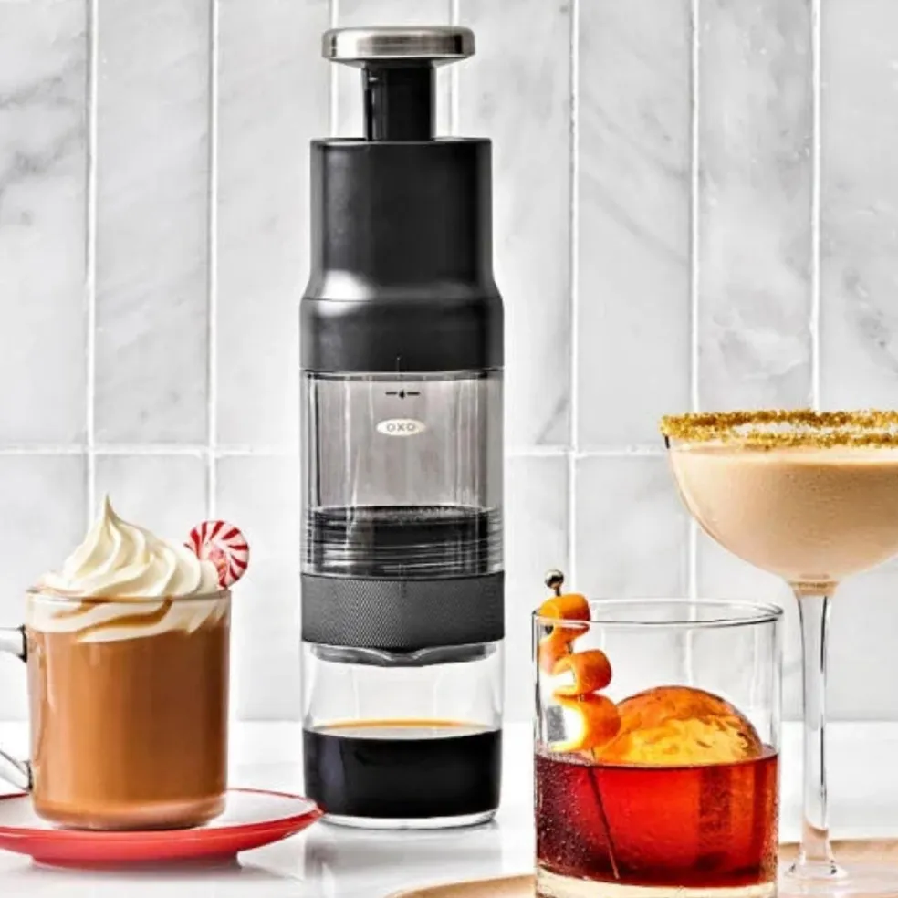 Cafetera portátil manual para café caliente y cold brew Rapid Brewer OXO