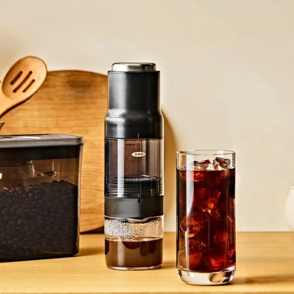 Cafetera portátil manual para café caliente y cold brew Rapid Brewer OXO