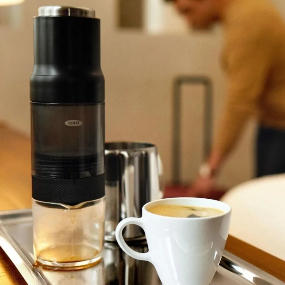 Cafetera portátil manual para café caliente y cold brew Rapid Brewer OXO