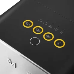 Cafetera superautomática con vapor de Smeg