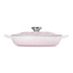 Cocotte baja tipo cacerola de hierro Pétalo Le Creuset