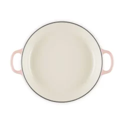 Cocotte baja tipo cacerola de hierro Pétalo Le Creuset