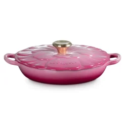 Cocotte baja tipo cacerola de hierro Pétalo Le Creuset