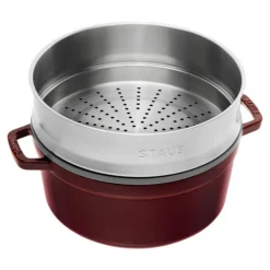 Cocotte de hierro fundido con vaporera de inox Staub