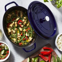 Cocotte de hierro fundido ovalada Staub