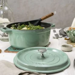 Cocotte de hierro fundido Staub