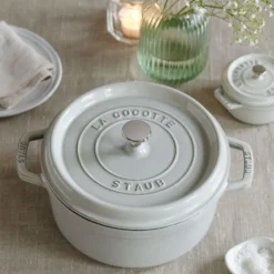 Cocotte de hierro fundido Staub