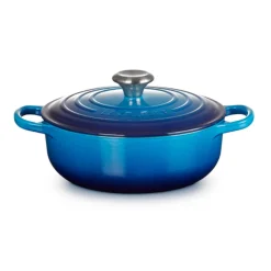 Cocotte redonda baja Signature Le Creuset