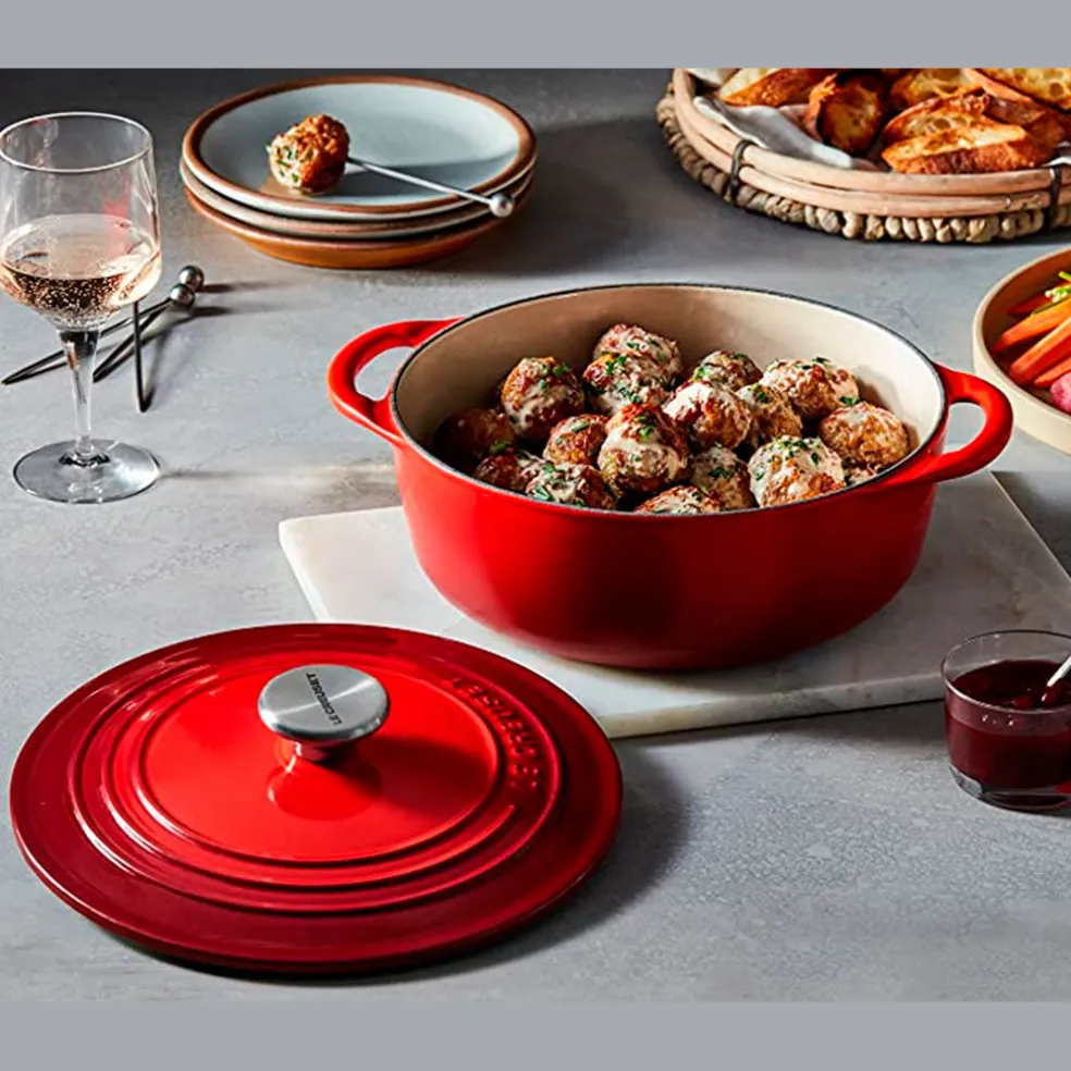 Cocotte redonda baja Signature Le Creuset