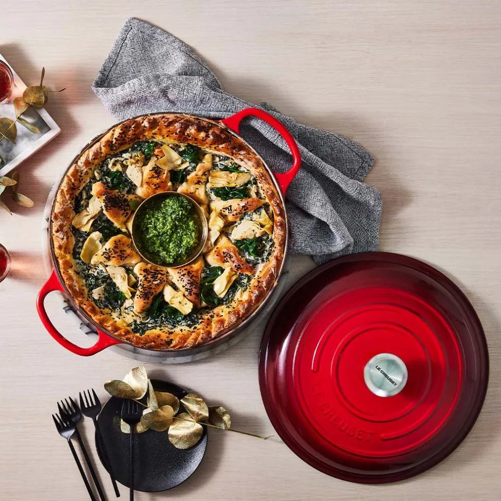 Cocotte redonda baja Signature Le Creuset
