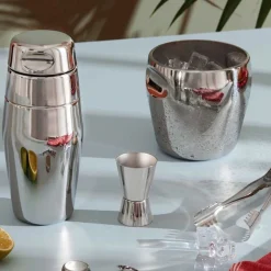 Coctelera clásica de acero inoxidable Alessi