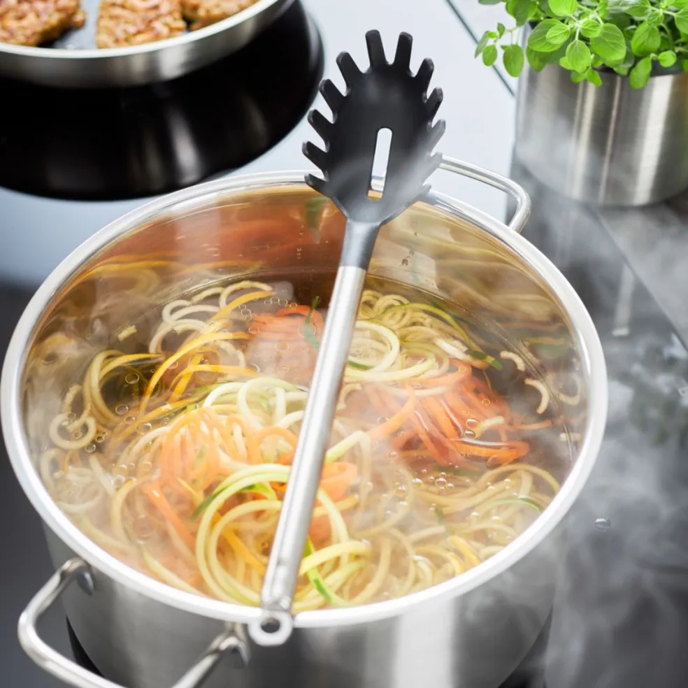 Conjunto de 2 utensilios de cocina de nailon con mango de inox Basic Line Rösle