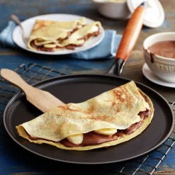Crepera de hierro fundido con mango de madera Staub