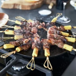 Crepera de hierro fundido con mango de madera Staub