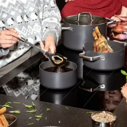 Cuchara espátula con agujero de inox con bordes de silicona Rösle