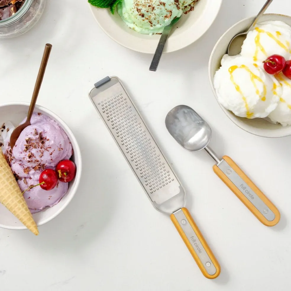Cuchara para helado de acero inoxidable The Baller Full Circle