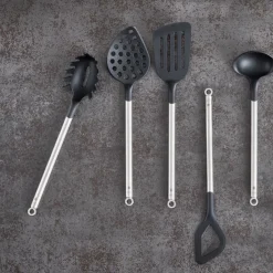 Cuchara para pasta de nailon con mango de inox Basic Line Rösle