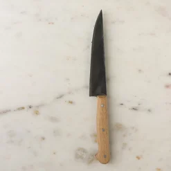 Cuchillo de cocina Pallarès de acero carbono con mango de haya