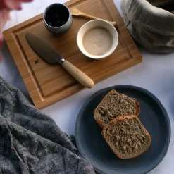 Cuchillo de mantequilla, paté y sobrasada Pallarès