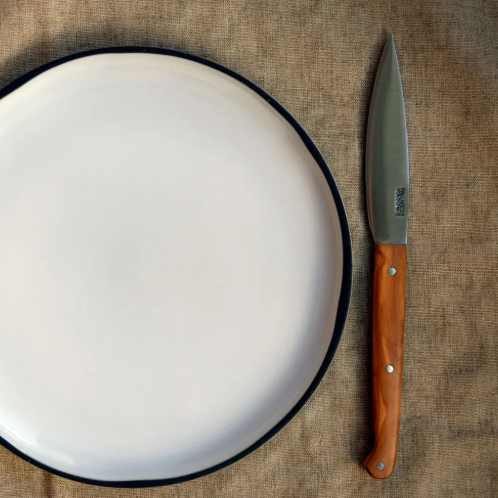 Cuchillo de mesa estilizado con mango de olivo Pallarès