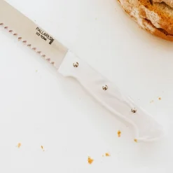 Cuchillo de pan Pallarès de acero inoxidable con mango de nácar