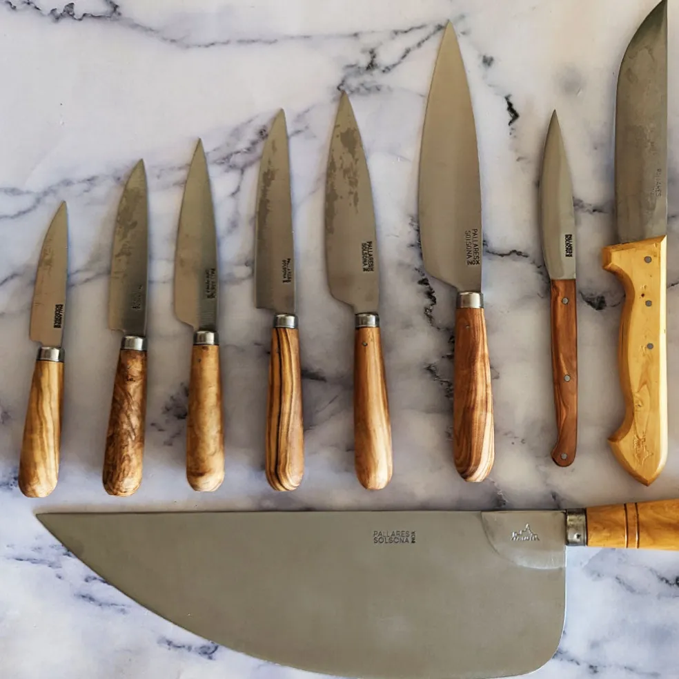 Cuchillos de cocina con mango redondo de olivo Pallarès
