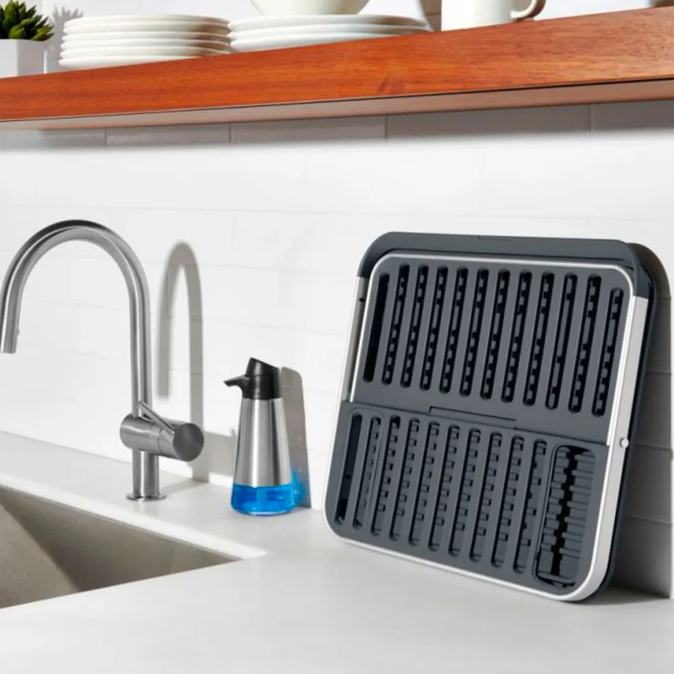 Escurreplatos plegable de aluminio OXO