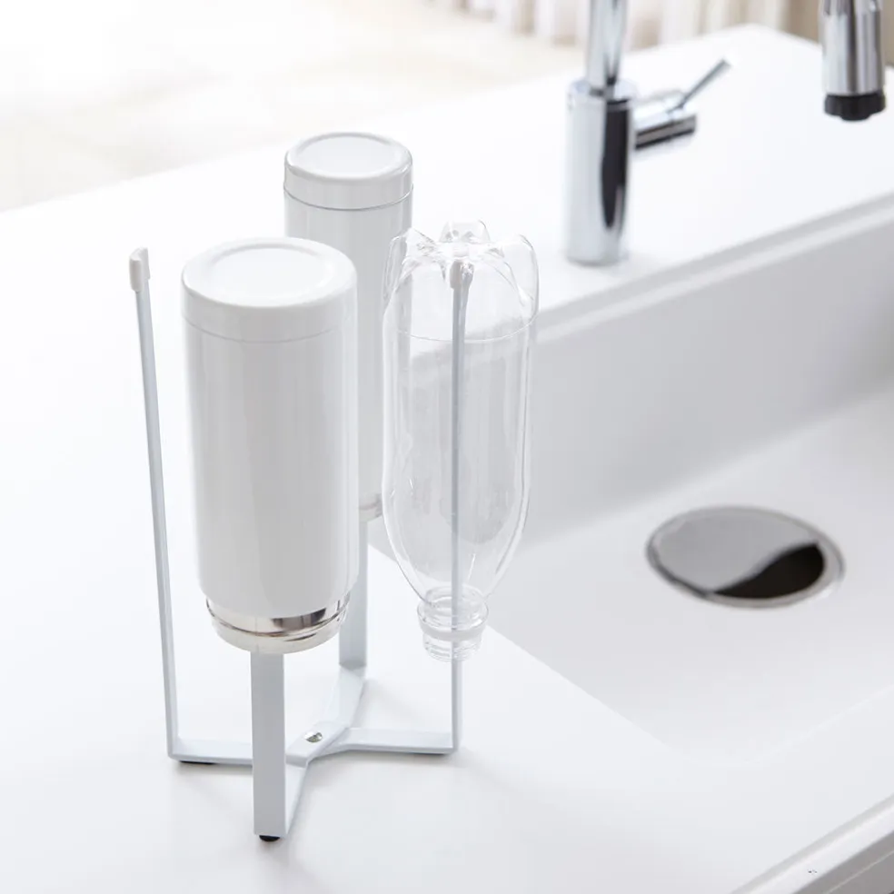 Escurridor de botellas y Soporte de cocina multiusos Tower Yamazaki