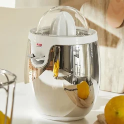 Exprimidor de acero inoxidable Alessi
