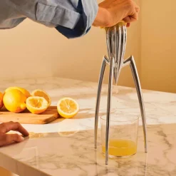 Exprimidor de cítricos Juicy Salif Philippe Starck Alessi