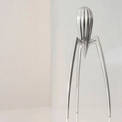 Exprimidor de cítricos Juicy Salif Philippe Starck Alessi