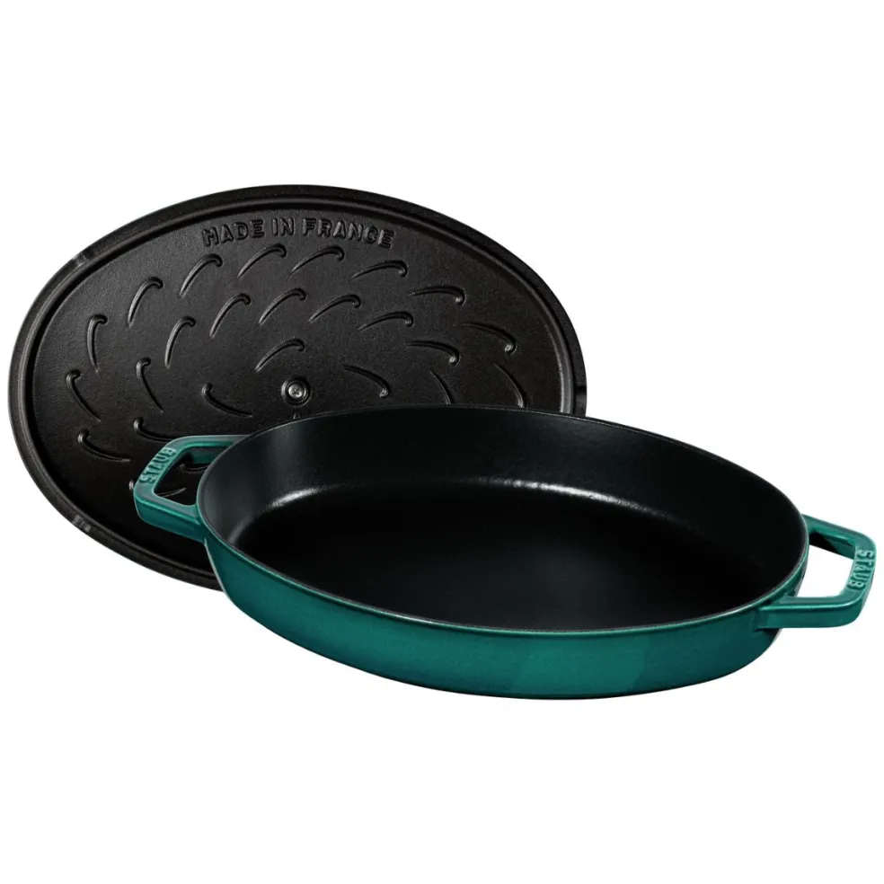 Fuente de horno ovalada de hierro fundido con tapa Staub