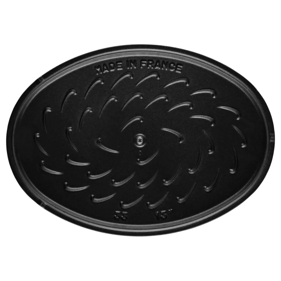 Fuente de horno ovalada de hierro fundido con tapa Staub
