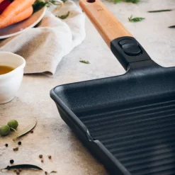 Grill antiadherente con rayas y mango madera desmontable Market BRA