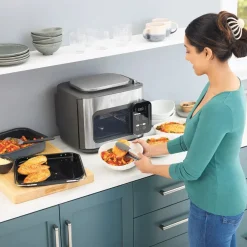 Horno multifunción y freidora de aire 12 en 1 Combi SFP700EU Ninja®