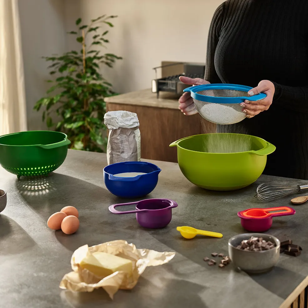Juego de 9 boles y tazas medidoras Nest Plus Joseph Joseph