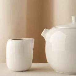 Lechera de porcelana francesa Madeleine Revol