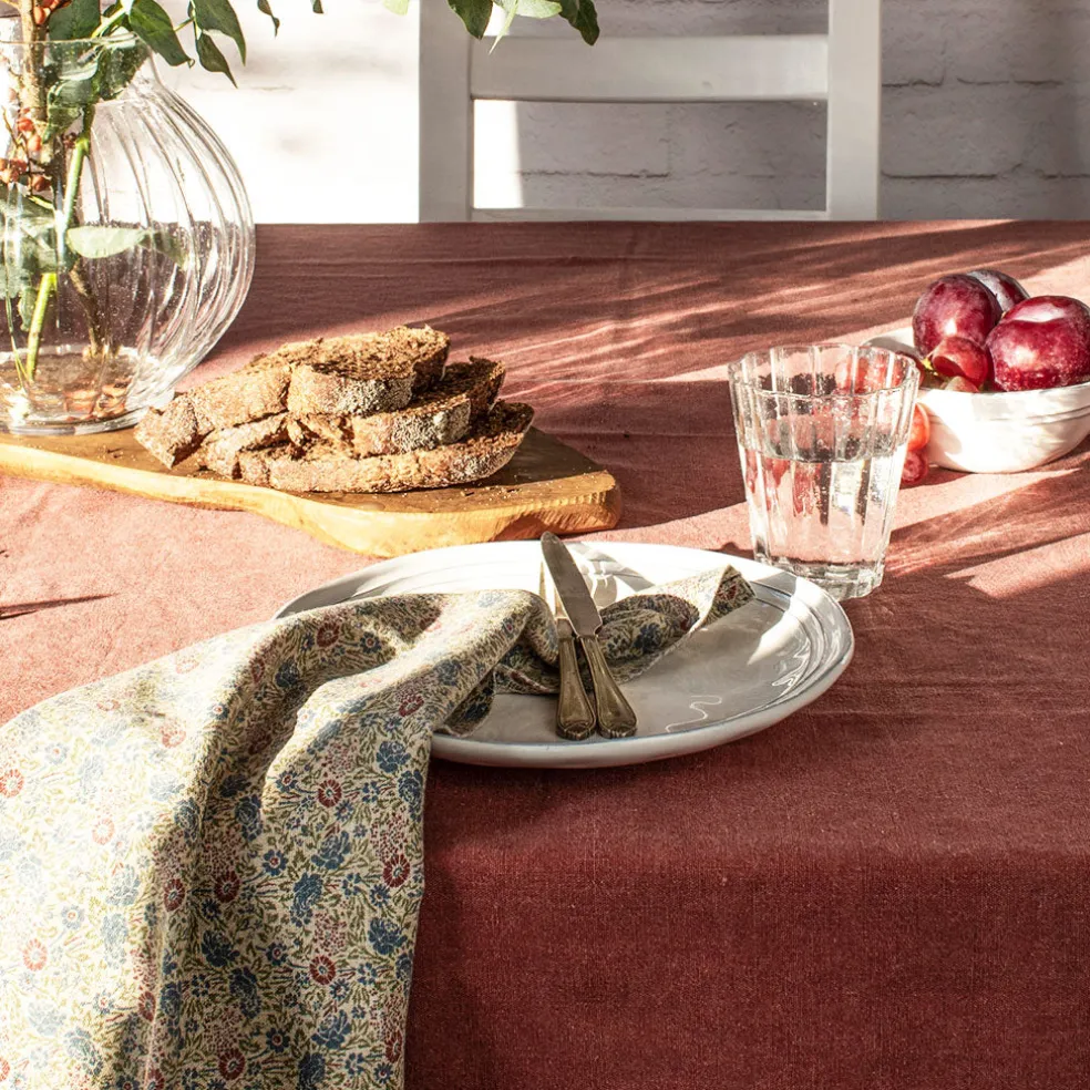 Mantel Linen Collection de Laura Ashley