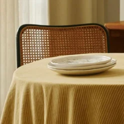 Mantel Linen Collection de Laura Ashley