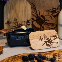 Mantequera cerámica con tapa de madera de roble Selbrae